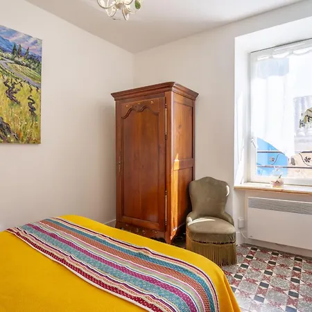 בית נופש La Maison Des Remparts Saint-Jean-de-Barrou